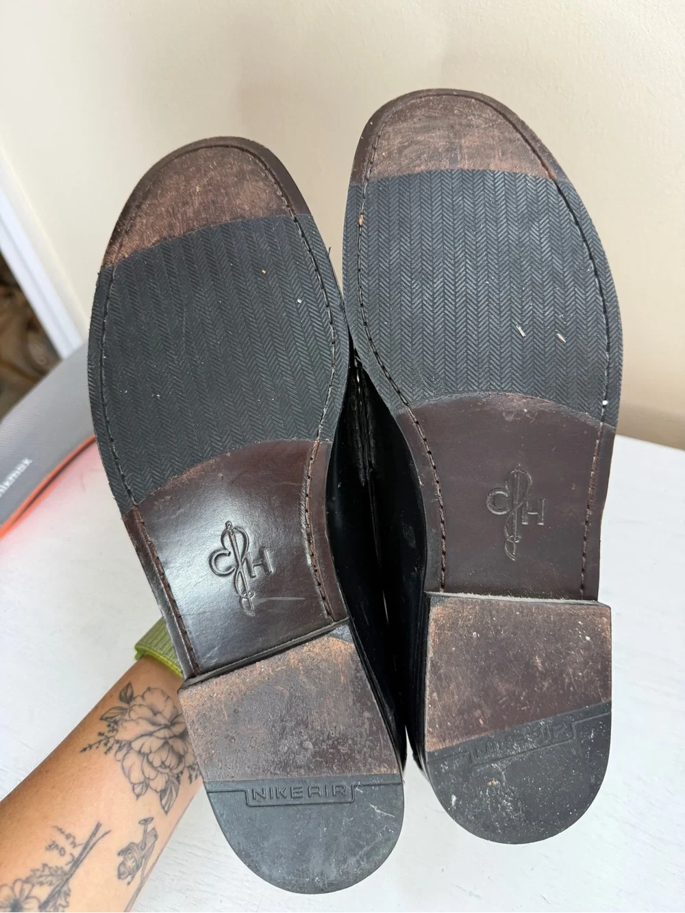 Cole Haan Black Leather Loafer with Fringe and Buckle Men's 11.5D